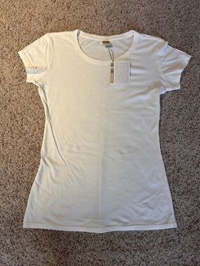 ONNO Women’s Bamboo Scoop Neck Tee in White